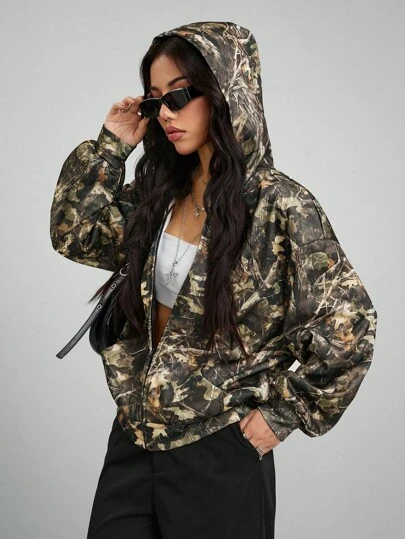 SHEIN 青少年女孩休闲街头迷彩印花超大连帽拉链口袋夹克