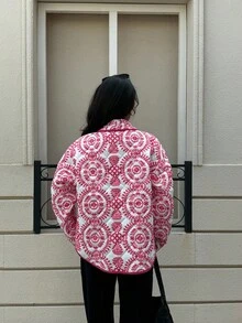 Siren Gaze Veste matelassée pour l'automne et l'hiver, nouveau manteau décontracté élégant pour femmes en 2025 avec imprimé et poches, manteau rose et blanc chic pour l'automne/l'hiver, vêtement d'extérieur formel et chaud pour le travail, les fêtes et le quotidien, indispensable pour les trajets des enseignants, style Top de gamme "Old Money", convient pour Noël, Halloween et l'hiver. - Multicolore - Voir 4