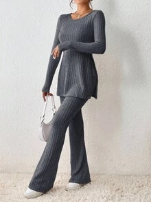 SHEIN Essnce Bộ 2 áo thun dài tay xẻ tà màu trơn cho nữ và quần ống loe - Màu xanh nhạt - Xem 5