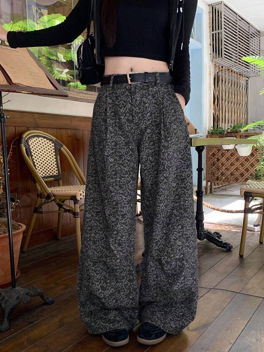 DAZY Jeans de tiro bajo de mujer con lavado texturizado y estampado completo - Gris - Ver 1