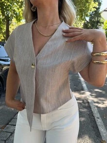 Jeta Ari 女士纯色蝙蝠袖不对称下摆休闲衬衫 - 卡其色 - 查看 3