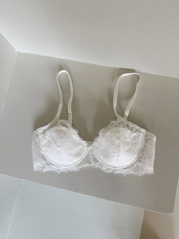 White Lace Patchwork Minimally Padded Adjustable Spaghetti Strap Women Bra Lingerie For Women