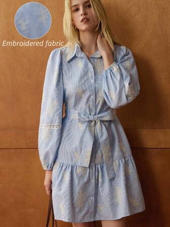 Écloséra 女式复古法式镂空蕾丝拼布灯笼袖蓝白条纹刺绣衬衫裙