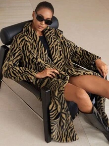 GENKIRA Luxuriöser Zebra-Muster Mantel mit tiefem V-Ausschnitt und Kunstfell, der elegante Retro-Moderne Ausstrahlung zeigt, geeignet für Abendpartys und andere Anlässe - Verschiedenfarbig - Übersicht 2