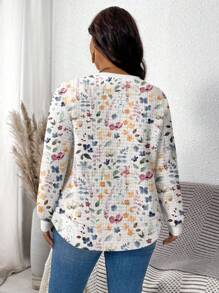 EMERY ROSE Plus Size Women Casual Colorful Floral Print Loose Fit Crew Neck Long Sleeve Sweatshirt, Waffle Texture, Fall/Winter - Multicolor - View 2
