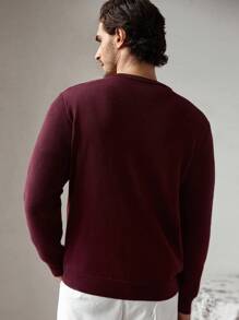 Manfinity Homme Áo len chui đầu tay dài cổ tròn màu trơn thường ngày đa năng cho nam, phong cách Old Money, thu đông - Màu Đỏ Sâu - Xem 3