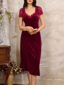 Côtesoire 女士优雅法式蕾丝和天鹅绒饰边荷叶边长睡袍女式天鹅绒连衣裙蕾丝睡袍长款内衣裙天鹅绒睡袍蕾丝边天鹅绒连衣裙女式休闲裙长款天鹅绒连衣裙蕾丝天鹅绒连衣裙女式睡裙女式缎面连衣裙蕾丝睡袍 - 藏蓝色 - 查看 6