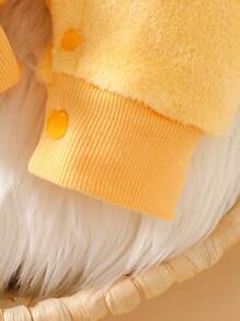 SHEIN Baby Autumn/Winter Plush Thickened Hooded Romper, Cute Duck Design Outerwear Fall