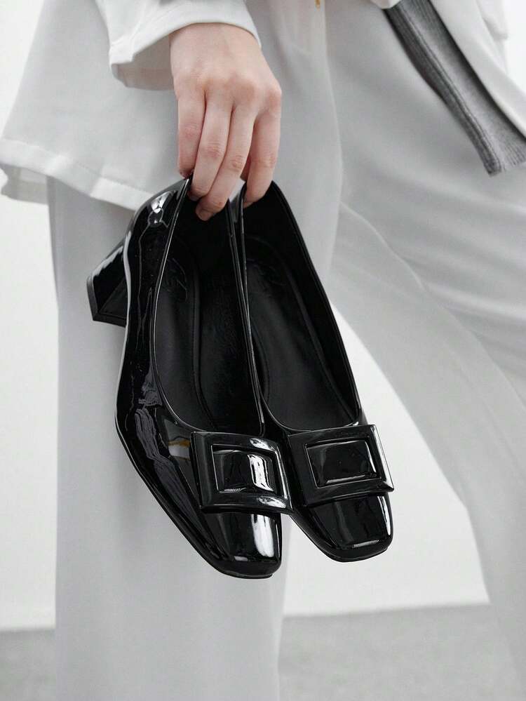 CUCCOO BIZCHIC Women's Classic Black Patent Leather T-Strap Low Heel Flats