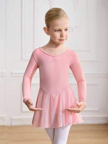 小女孩长袖粉色芭蕾舞裙，圆领，前部褶皱设计，可爱的蝴蝶结后背设计，柔软轻盈的网眼裙，裆部按扣，高弹力，亲肤，适合舞蹈、瑜伽和运动穿着
