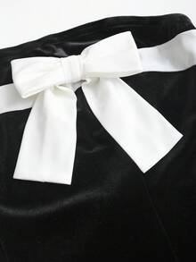 Sweetra 优雅法式复古风格收腰 A 字型黑白拼布蝴蝶结性感淑女时尚设计露肩连衣裙 - 黑與白 - 查看 4