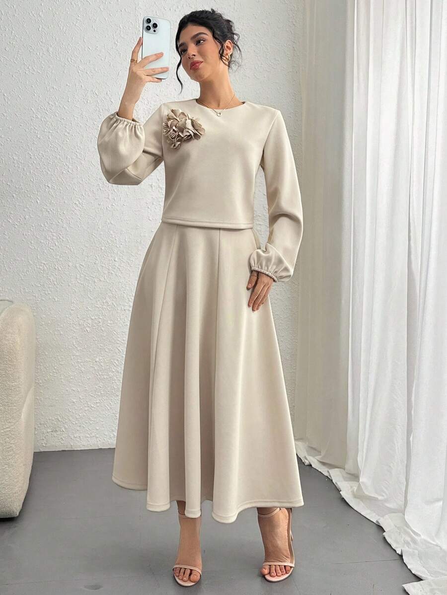 DAZY Women's Autumn 3D Floral Sweatshirt And A-Line Skirt 2 Pieces Set - Apricot - View 1