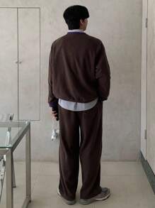 DAZY 男士撞色V领T恤套装，秋季商务装 - 棕色 - 查看 2