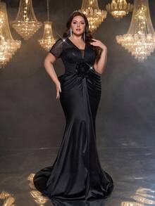 Glamrae Gaun Pesta Pernikahan Ukuran Besar Warna Hitam Elegan untuk Musim Semi, Gaun Formal Mewah dengan Bordir dan Manik-manik, Bahan Satin Elastis, Ruffle, dan Motif Bunga, Model Duyung dengan Ekor Panjang - Hitam - View 4