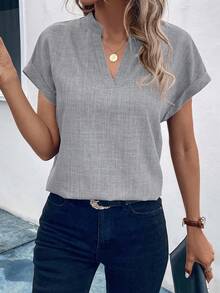 SHEIN PETITE Blusa casual de mujer con cuello en V, hombros caídos y mangas cortas en color gris