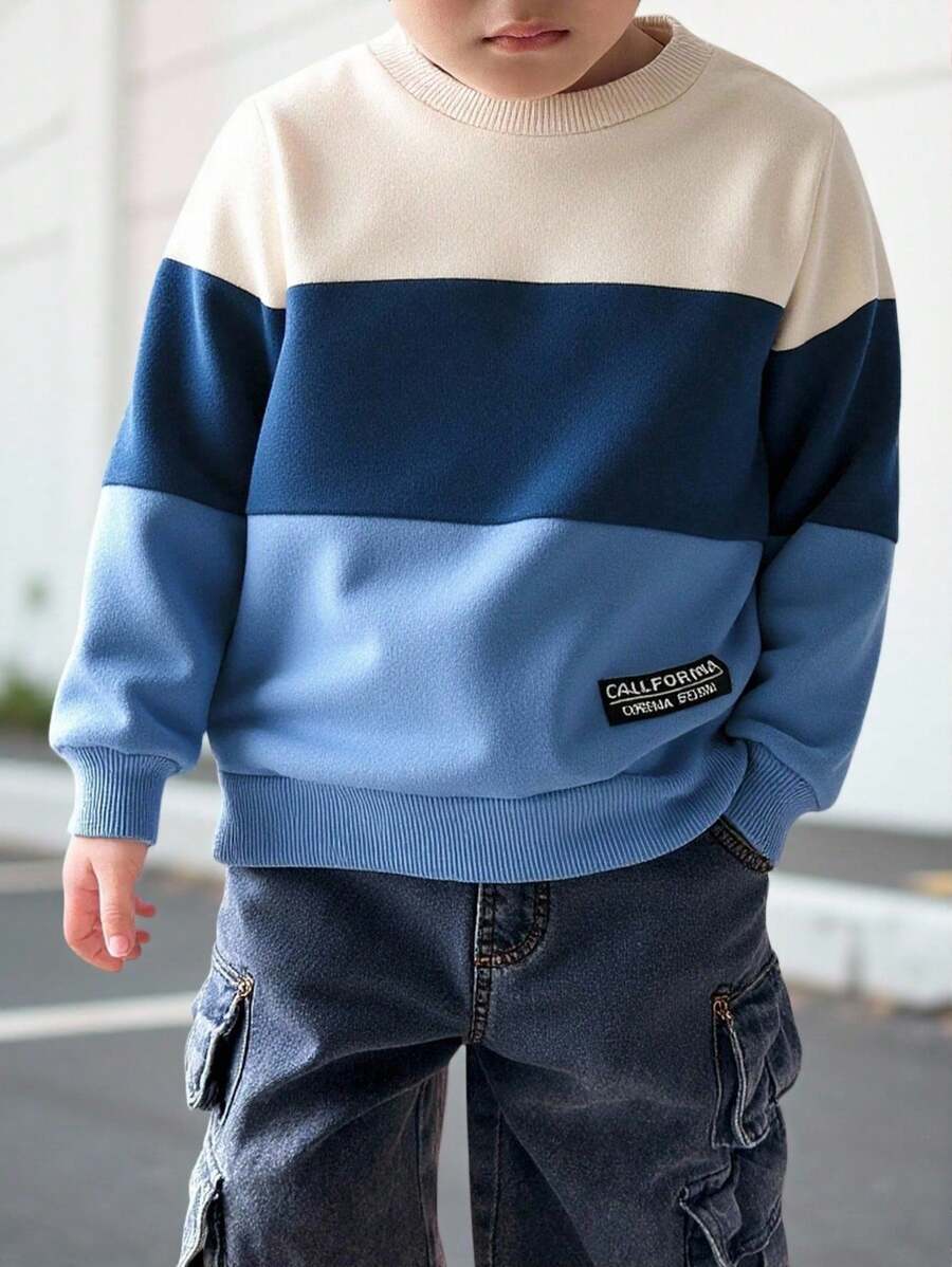 Sudadera térmica gruesa de cuello redondo de manga larga con bloques de color, cómoda y versátil para niños pequeños