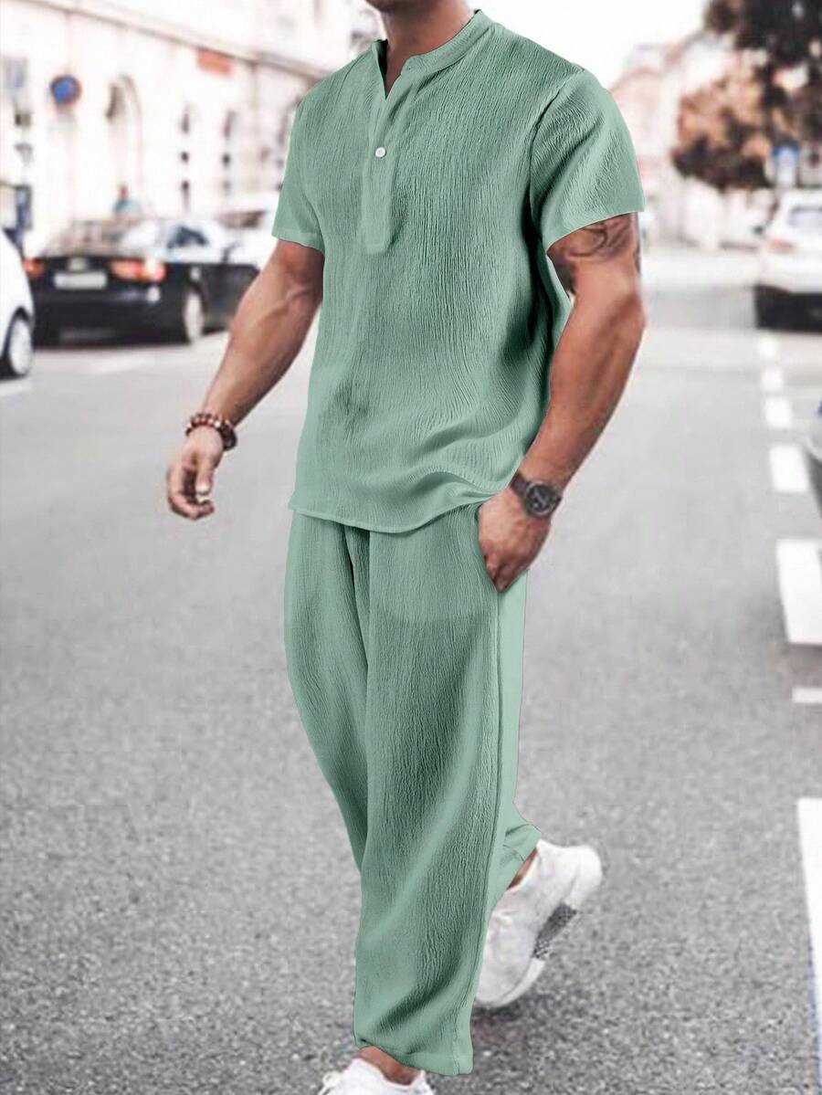 Manfinity Homme 男士休闲纯色半扣衬衫和裤子 - 綠色 - 查看 1