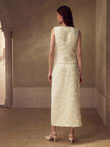 MOTF PREMIUM Bộ 2 món áo gi-lê họa tiết tua rua và chân váy xẻ - Màu be - Xem 3