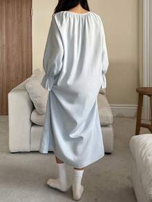 DAZY Vestido largo suelto con mangas farol, cuello de encaje de patchwork y plisado, para mujer. Camisón, pijama de otoño e invierno, atuendo cómodo, Camisón tipo "Moo Moo" - Celeste - Ver 2