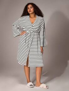 SHEIN Randig stickad morgonrock i plusstorlek Våffelmorgonrock Randig morgonrock Varma, höst- och mysiga outfits