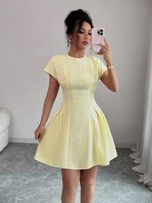 Selianne Round Neck, Off-The-Shoulder Sleeves, Waist-Cinching, Pleated, Creamy Yellow, Jacquard Fabric.Italian Dress - Yellow - View 6