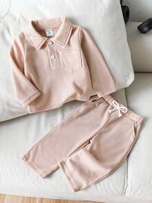 SHEIN Bộ 2 áo thun polo dài tay họa tiết tổ ong cho bé trai và quần dài vừa vặn, thích hợp mặc hàng ngày, hoạt động ngoài trời, quần áo mùa thu - Bụi hồng - Xem 1