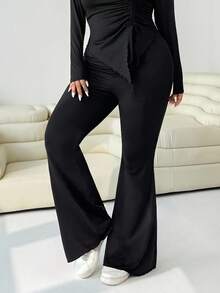 Solflare 秋冬天鹅领不对称褶皱长袖T恤搭配喇叭裤，黑色弹力针织两件套，适合休闲、约会、派对、返校、通勤黑色两件套曲线裤套装 - 黑色 - 查看 4