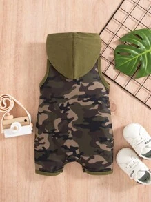 Baby Boy Camouflage Print Button Half Placket Hooded Romper Shorts - Army Green - View 2