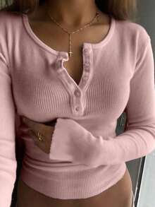 DAZY Camiseta de manga larga casual con botones, acanalada y plisada de unicolor