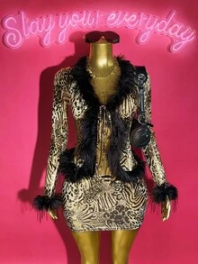 Slaydiva 2025夏初秋新款波西米亚音乐节 乡村风 洋气 海边度假 休闲 前卫 派对 可爱甜美 千禧Y2K 性感辣妹 V领 轻盈厚重吊带 露腰 黑色毛条 长袖毛条袖上衣+包臀裙 迷你裙 半裙 卡其色 棕色 豹纹 斑马纹 闪亮针织面料 性感套装 女士两件套-D - 金色 - 查看 14