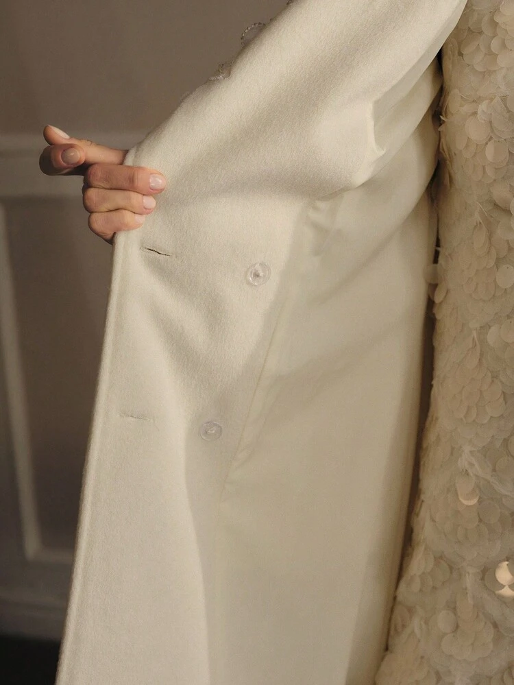 APPLIQUES BELTED OVERCOAT
