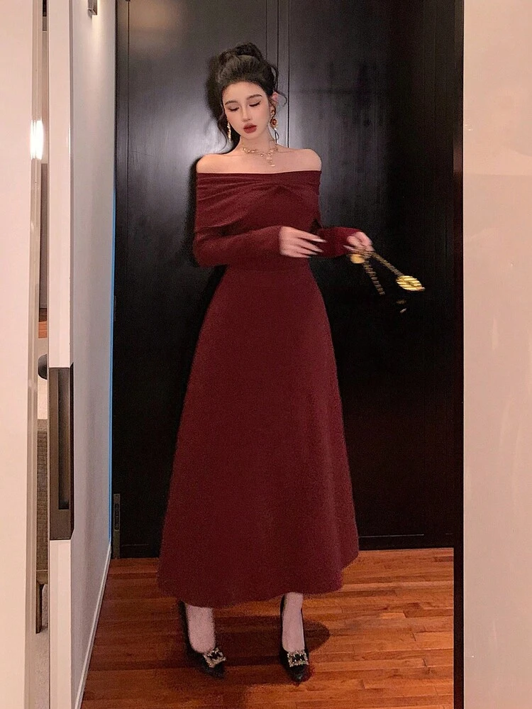 Women's Elegant Off Shoulder Solid Color Sweater And Knit Skirt 2 Pieces Set