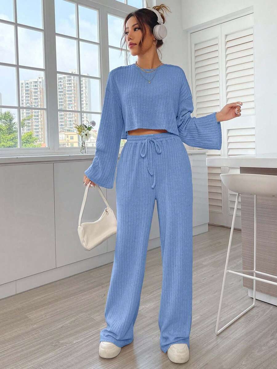EURMUSE Conjunto de 2 peças feminino casual para deslocamento, cor sólida, simples, canelado, ombro caído, manga larga, camiseta curta e calça reta com cordão na cintura, primavera/outono - Azul - Ver 1