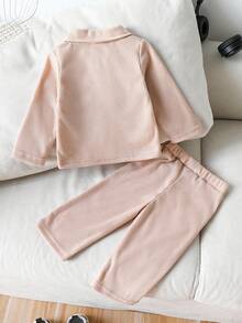 SHEIN Bộ 2 áo thun polo dài tay họa tiết tổ ong cho bé trai và quần dài vừa vặn, thích hợp mặc hàng ngày, hoạt động ngoài trời, quần áo mùa thu - Bụi hồng - Xem 2