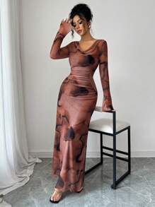 Elenzga 秋季法式复古花卉印花低胸网眼喇叭袖修身优雅成熟荷叶边下摆中长连衣裙 - 彩色 - 查看 8