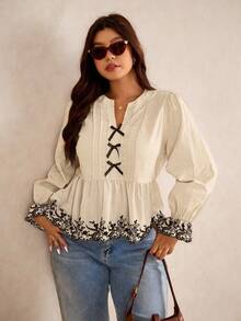 Elaquor Camisa de vacaciones con cuello en V, estampado floral y volantes para mujer de talla grande