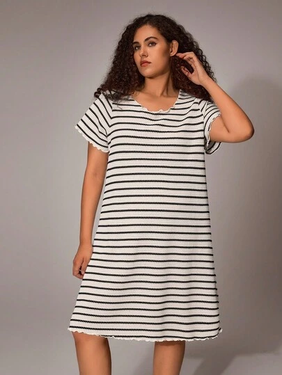 SHEIN Plus Size Ananas Texturerad Stickad Avslappnad Nattlinne