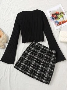 SHEIN Teen Girls Black Knitting Bell Sleeve Top & Slit Hem Plaid Skirt Set,Basic And Versatile,Casual Preppy Outfits, Teen Girls Outfits, Back To School Season Tween Girl Skirt Set Two Piece Skirt Set Teen Skirt Set Fall Winter - Black - View 6
