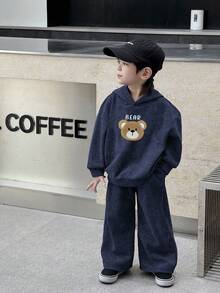 SHEIN 2pcs Young Boys Casual Street Fashion Korean Style Thermal Lined Hooded Sweatshirt And Solid Color Elastic Waist Sweatpants Set, Suitable For Back To School, Birthday, Baby Shower, Holiday Party, Autumn/Winter Fall