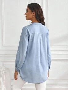 SHEIN Tall 女式休闲V领卷袖牛仔衬衫，秋季 - 淺色水洗藍 - 查看 2