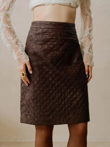 EMERY ROSE Chân váy ngắn H-Line bằng da chần bông cạp cao thanh lịch dành cho nữ, Thu/Đông - Màu Đỏ Sâu - Xem 1