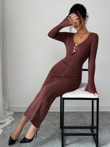 Rafferiza Elegante vestido de punto maxi de manga larga con cuello redondo ajustado y diseño de botones metálicos para mujeres, primavera/otoño - Marrón - Ver 3