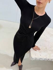 Lavishia Vestido midi de punto elástico negro brillante de manga larga y diseño de cintura retorcida, conjunto de moda para el otoño