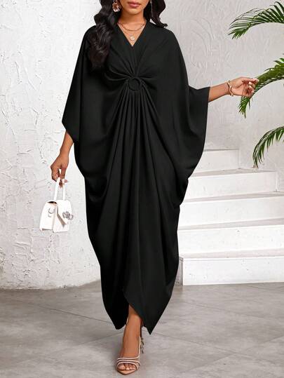 SHEIN Lady 2025 New Women's Casual Loose Bat Wing Sleeve Dress, Black Solid Color, For Holiday Vacation Outfits Women Boho/Bohemia/Boho Women Clothing Halloween  Chic Women's Dress Going Out Outfit