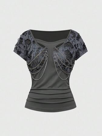 Grunge Punk Maglietta nera da donna con design plissettato e catena punk