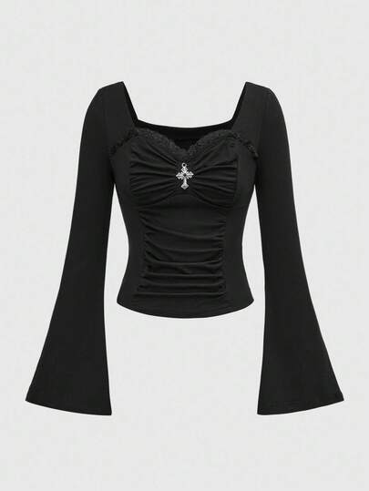 Goth Camiseta ajustada con mangas acampanadas, encaje y cruce en estilo gótico para mujer