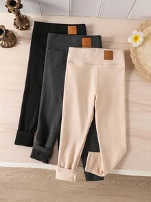 SHEIN LMoss Kids 3 Stücke/Set Dicke thermisch gefütterte Leggings für Kleine Mädchen in Schwarz, Grau und Apricot. Kaufen Sie 1 und erhalten Sie 3 Thermisch gefütterte Hosen in Schwarz, Grau und Beige als vielseitig kombinierbare Basis-Bodenschicht in einem Dreier-Pack. Warm und bequem, geeignet für Herbst und Winter, für den Hausgebrauch, Outdoor-Aktivitäten, Schule und Lässig. Im selben Stil wie bei meiner Mutter, meiner Schwester und meiner jüngeren Schwester.