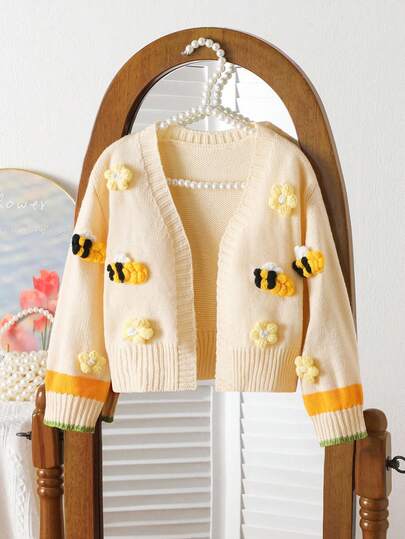 SHEIN 带有 3D 花朵和蜜蜂装饰的少女开衫，适合冬季外套