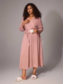 秋季加大码灰粉色连帽长袍，配有腰带和口袋，长袖