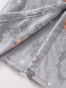 Boys' Grey Minimalist Halloween Pumpkin Glow-In-The-Dark Full Print Long Sleeve Hooded Robe, Suitable For Home Party, Autumn/Winter Fall